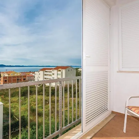 Three-bedroom Holiday In