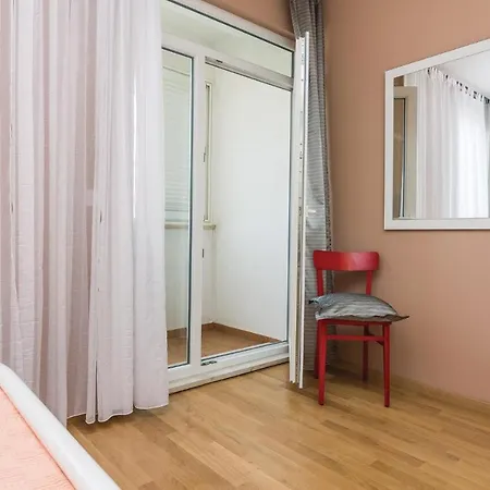 Three-bedroom Holiday In * Zadar